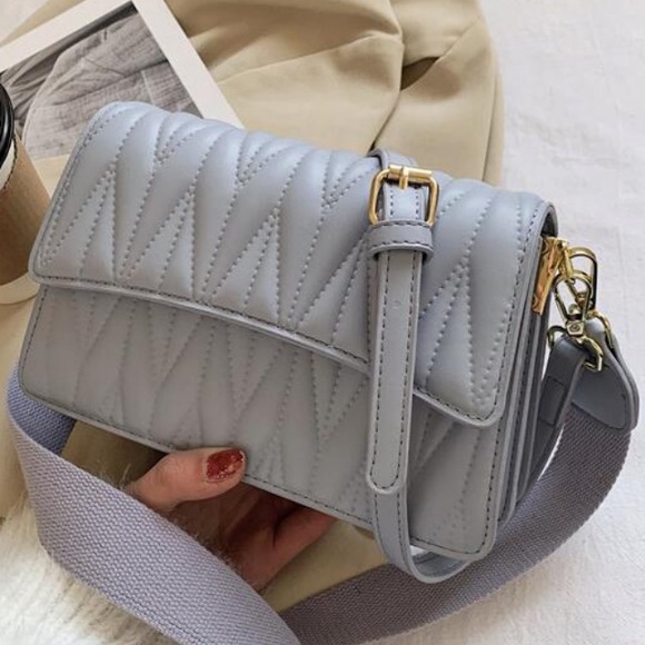 Purse - Picture 2 of 2